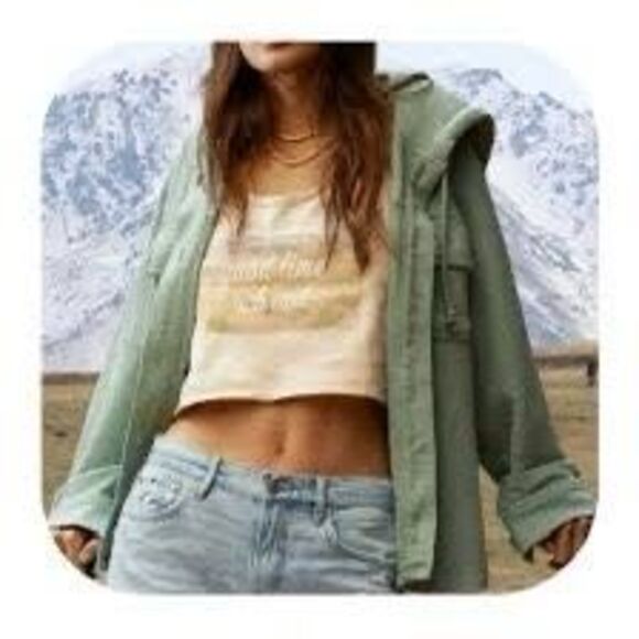 AMERICAN EAGLE Women’s Light Sage Green Corded Oversized Button-Up Hooded Shacke - Picture 2 of 7